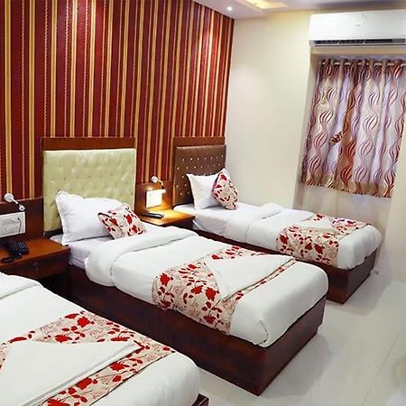 Hotel Golden Hayyath Inn Bombay Extérieur photo